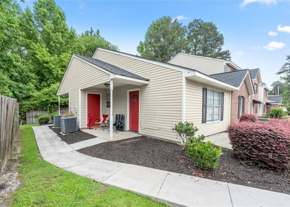 5058 Jonesboro Road - Photo 1