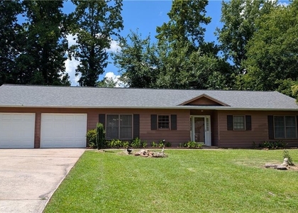 585 Wayside Drive - Photo 1