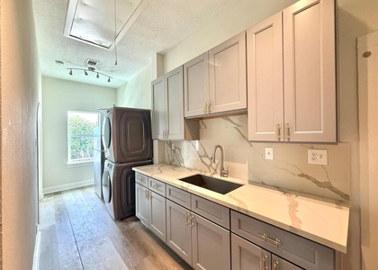 805 10th Street - Photo 1