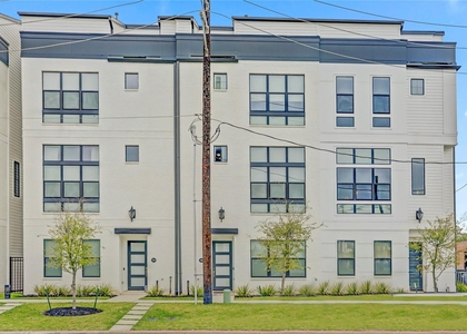 1104 Ennis Street - Photo 1