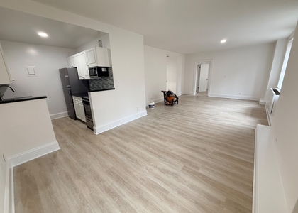 West 34th Street - Photo 1