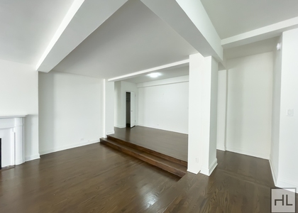 Fifth Avenue - Photo 1