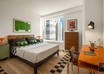 10th Avenue - Photo 1