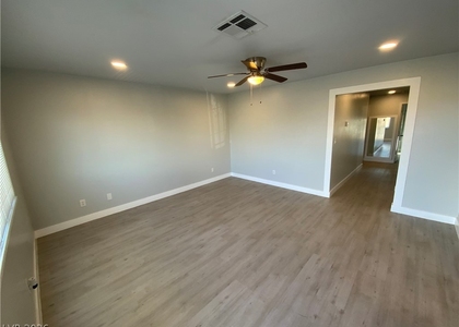 466 E Sunset Road - Photo 1