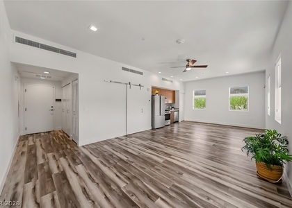 322 S Water Street - Photo 1