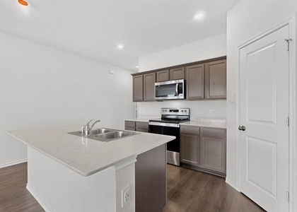 816 Glover Drive - Photo 1