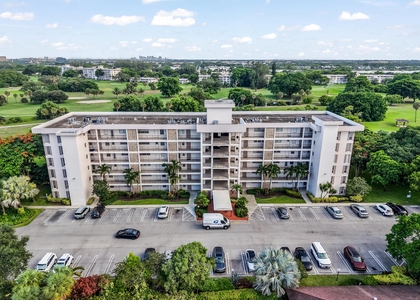 3000 N Palm Aire Drive - Photo 1
