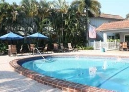 659 W Oakland Park Boulevard W - Photo 1