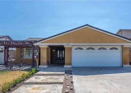 1122 S Peregrine Place - Photo 1