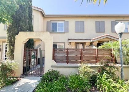 3321 E Penzance Lane - Photo 1