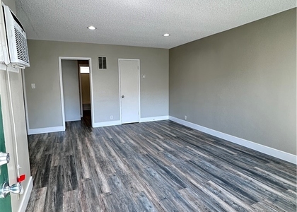 13520 Rye Street - Photo 1
