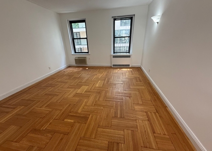 440 East 78th Street - Photo 1