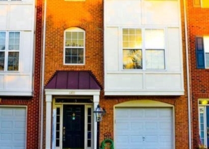 6419 Nice Place - Photo 1