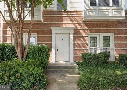 9490 Virginia Center Boulevard - Photo 1