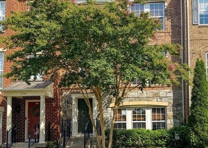 1202 Ellis Avenue - Photo 1