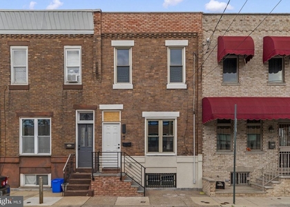 2514 S Bancroft Street - Photo 1