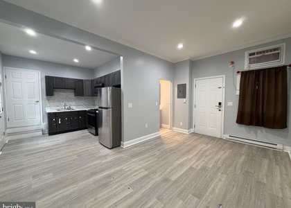 345 Woodland Street - Photo 1