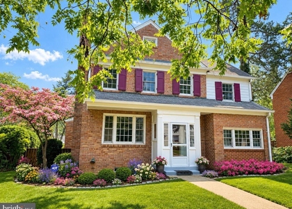3120 Winnett Road - Photo 1