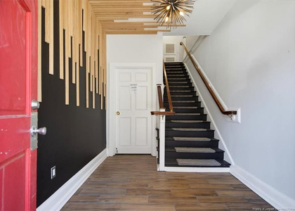 123 Anderson Street - Photo 1
