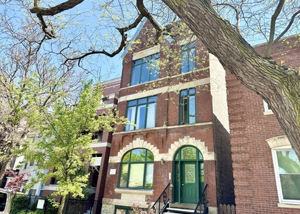 3311 N Seminary Avenue - Photo 1