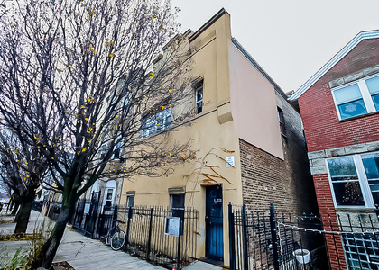 2040 W 19th Street - Photo 1