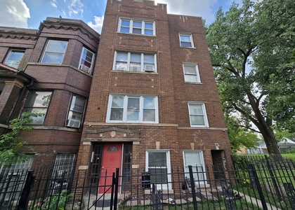 834 N Christiana Avenue - Photo 1