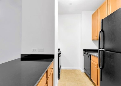 Gold  Street.  - Photo 1