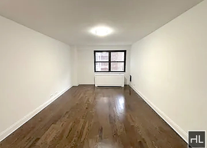 East 16 Avenue - Photo 1