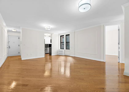  East 70th Street - Photo 1