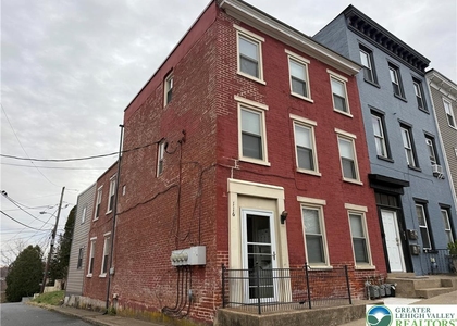 116 S 6th Street - Photo 1
