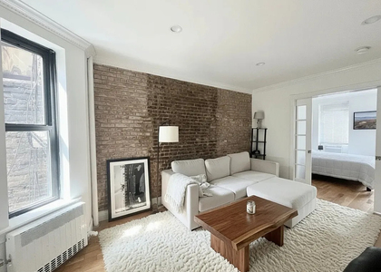 340 east 55th street - Photo 1