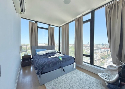 1112 Willoughby Avenue - Photo 1