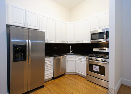 East 31st Street and Lexington - Photo 1