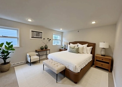 105 Chandler Ave - Photo 1