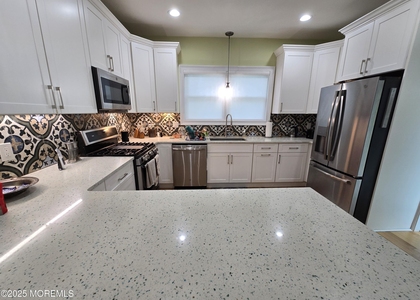 408 4th Avenue - Photo 1
