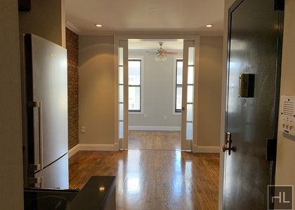 Tenth Avenue - Photo 1