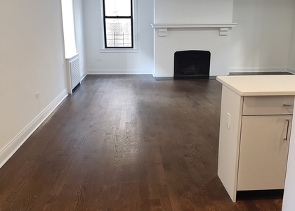 West 55 Street - Photo 1