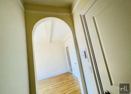 Second Avenue - Photo 1