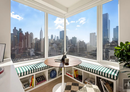 10th Avenue - Photo 1