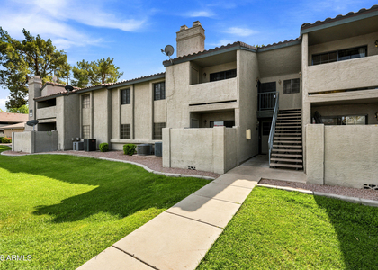533 W Guadalupe Road - Photo 1