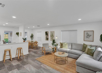 1121 Sw 15th Avenue - Photo 1