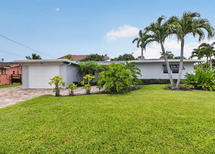 700 Ne 70th Street - Photo 1