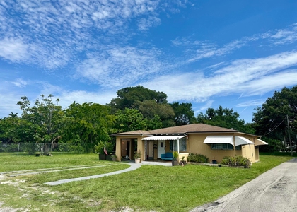 2531 Pierce Street - Photo 1