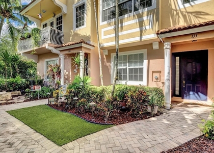 133 Harbors Way - Photo 1