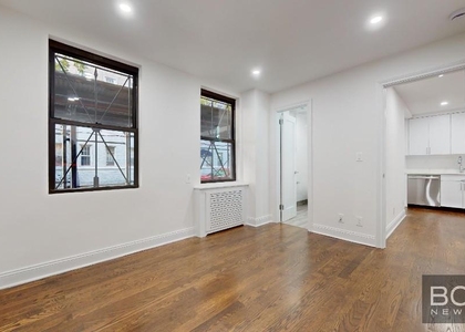 Fifth Avenue - Photo 1