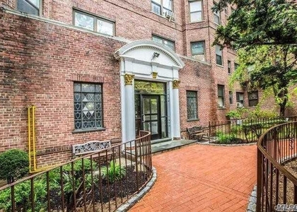 61-41 Saunders Street - Photo 1