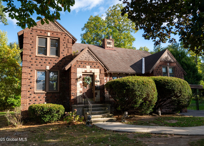 1010 N Country Club Drive - Photo 1