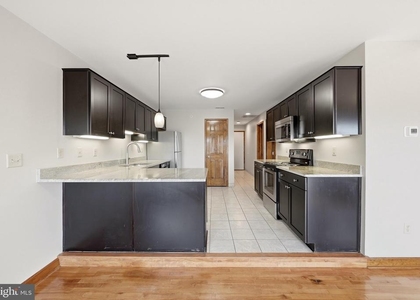 443 Millwood Avenue - Photo 1