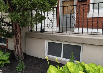 445 Roxborough Avenue - Photo 1