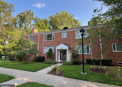 10305 Montrose Avenue - Photo 1